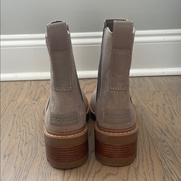 Sorel Brown Suede Chelsea Boots - Picture 4 of 6